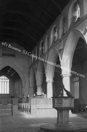 CLEY CHURCH NAVE & ARCHES